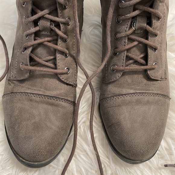 Steve Madden boots - size 7 - Picture 6 of 8